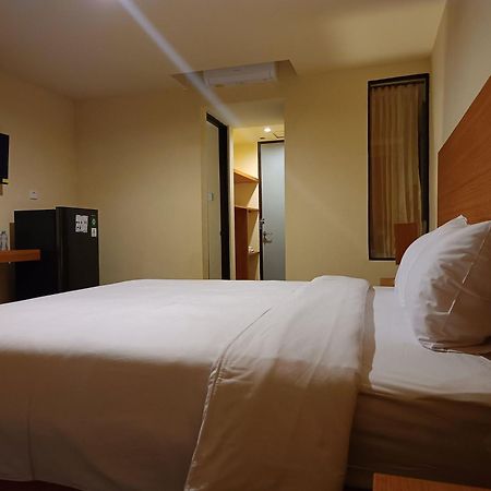 Kuta Living By Kamara Hotel Exterior photo