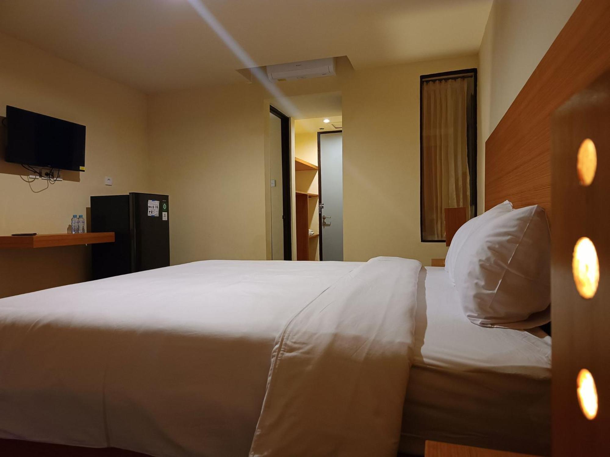 Kuta Living By Kamara Hotel Exterior photo