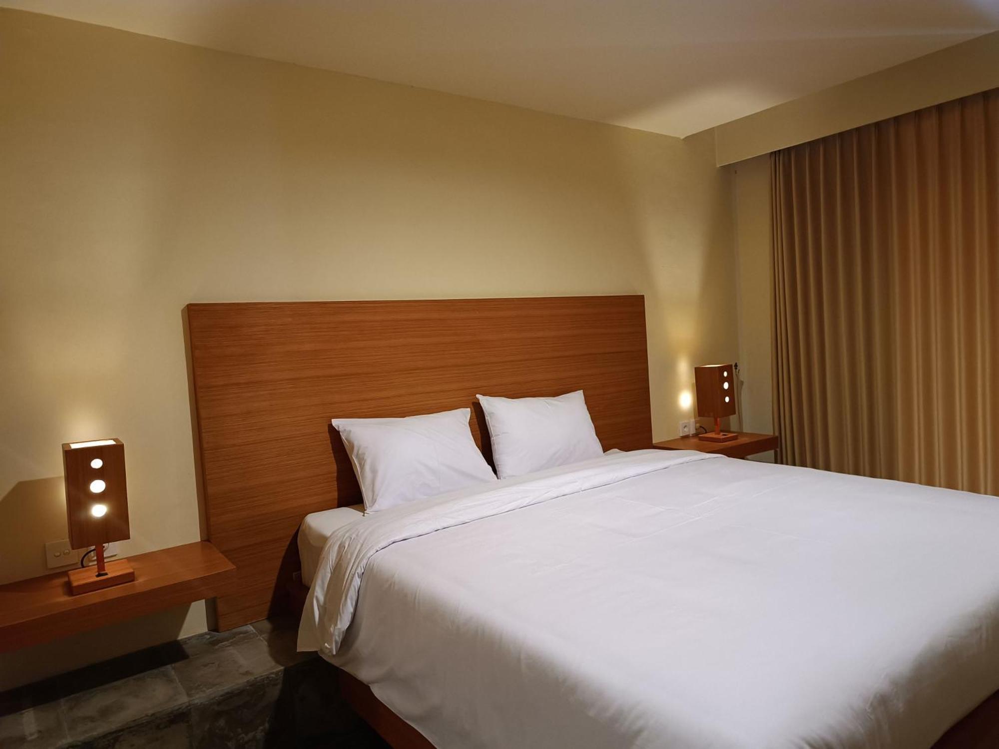 Kuta Living By Kamara Hotel Exterior photo