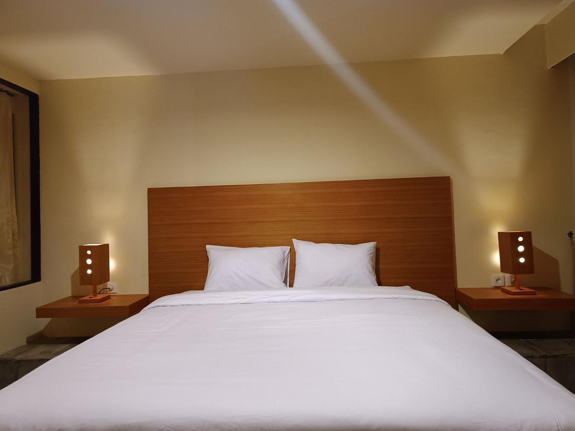 Kuta Living By Kamara Hotel Exterior photo