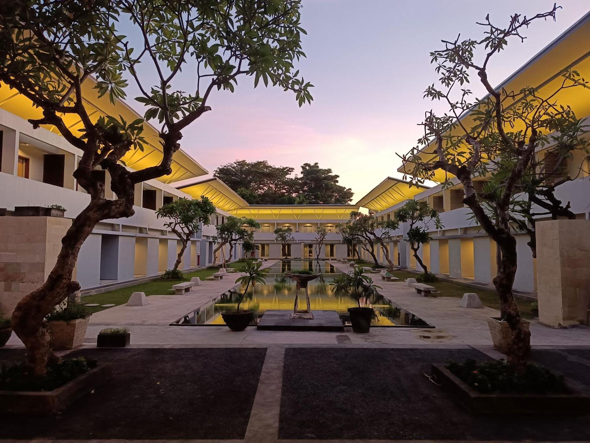 Kuta Living By Kamara Hotel Exterior photo